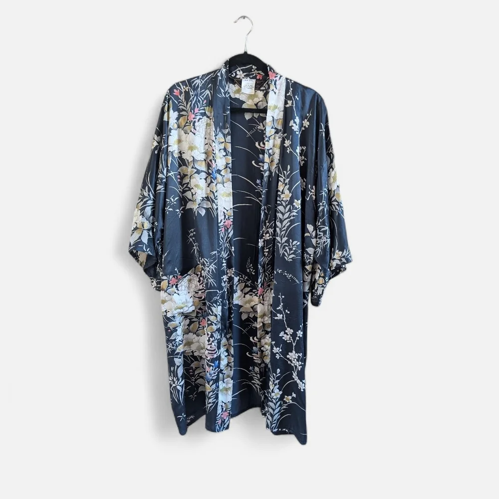 VTG 100% Silk Mid-Century Japanese Kimono Robe Navy Blue Floral Mid - Picture 1 of 8